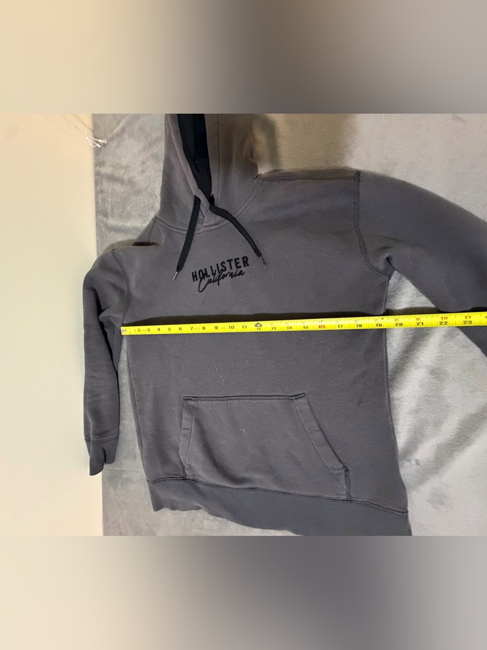 Hollister Men's Charcoal Crewneck Hoodie Size M